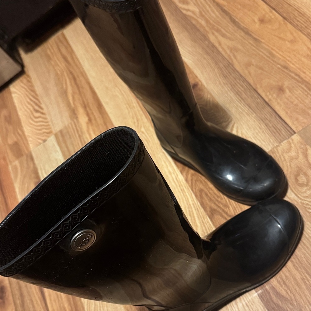 UGG Black Women's Winter Rain Boots